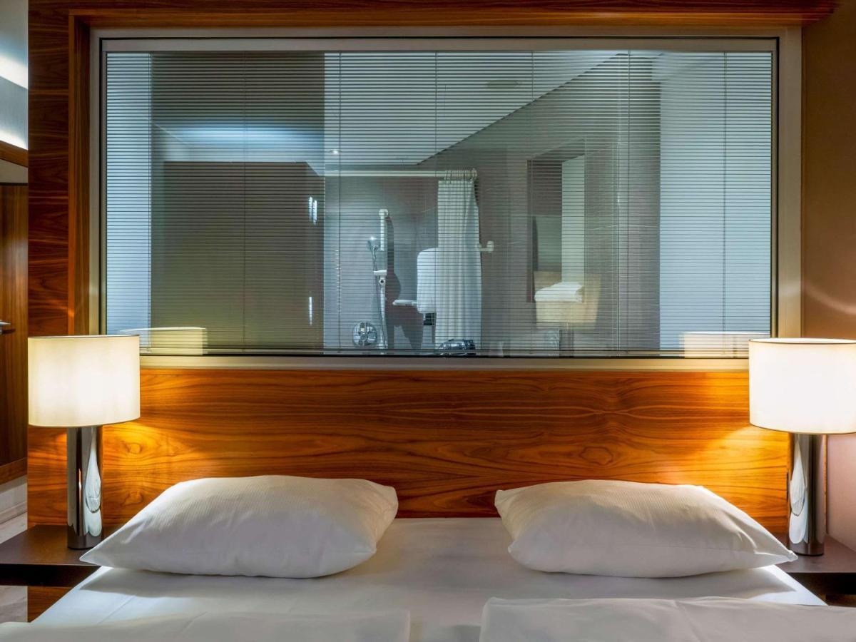 Moevenpick Hotel Hamburg City Экстерьер фото
