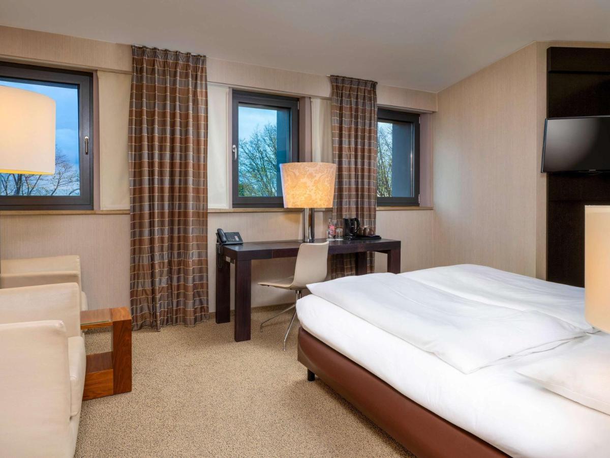Moevenpick Hotel Hamburg City Экстерьер фото