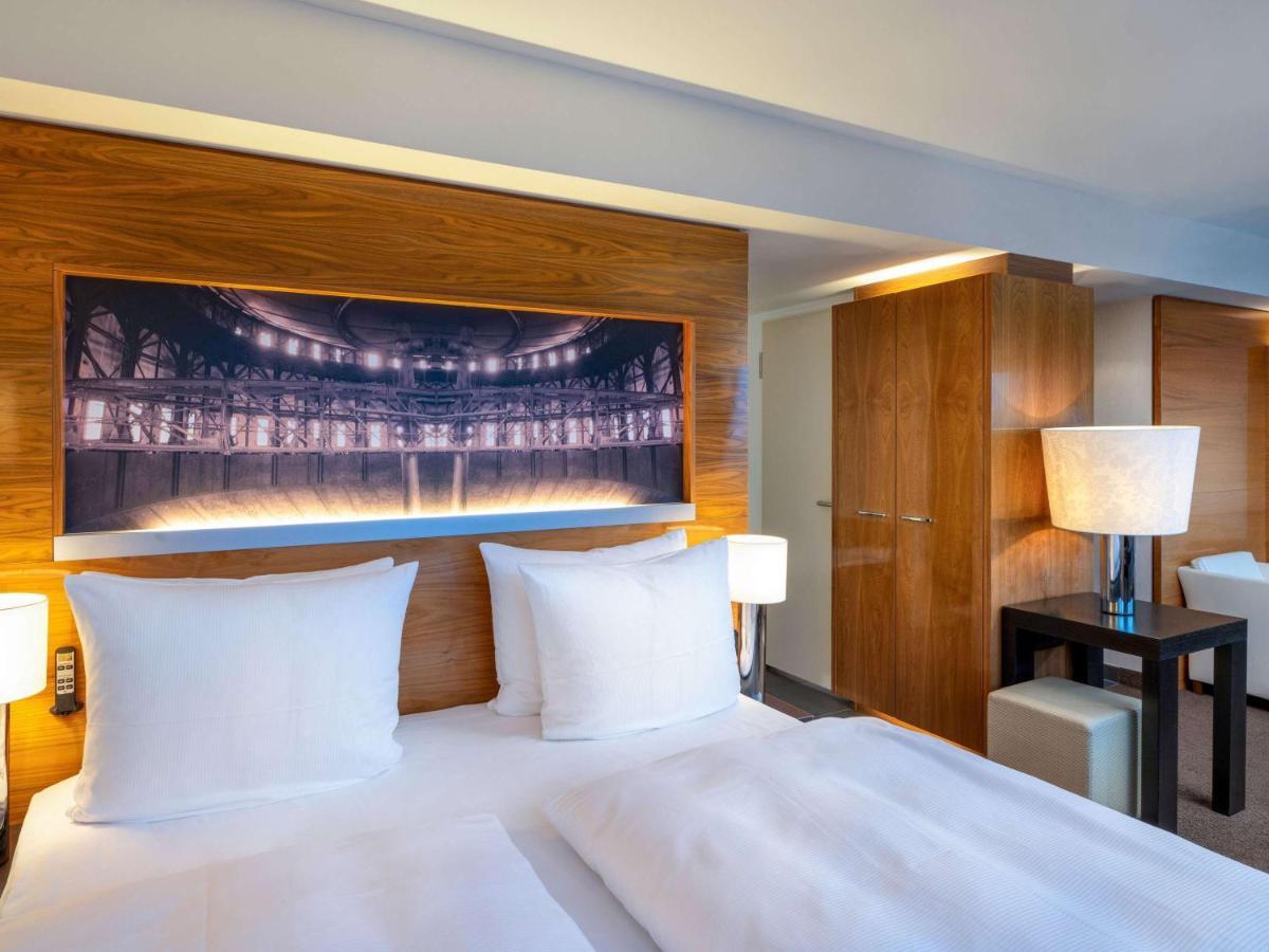 Moevenpick Hotel Hamburg City Экстерьер фото