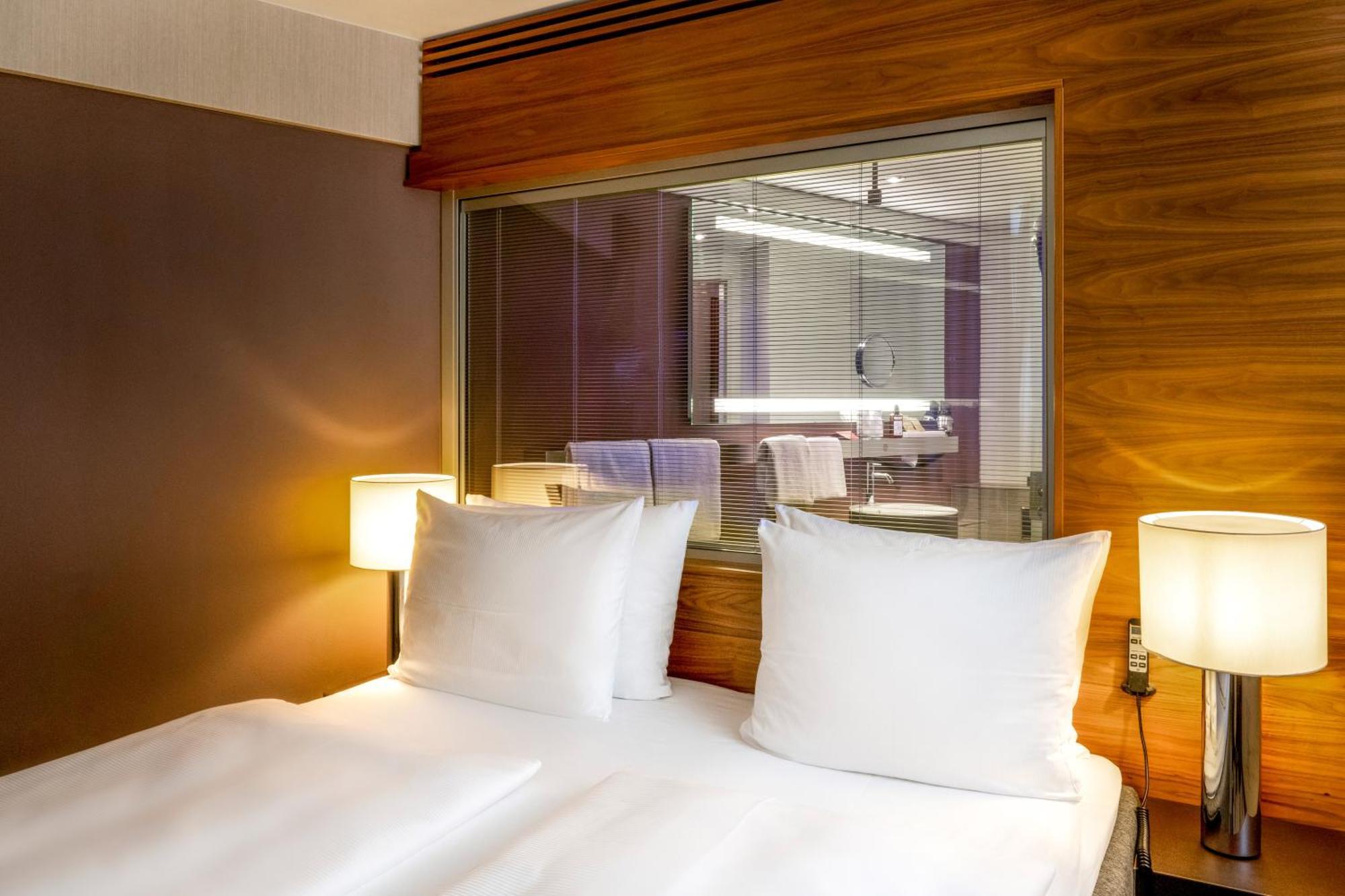 Moevenpick Hotel Hamburg City Экстерьер фото