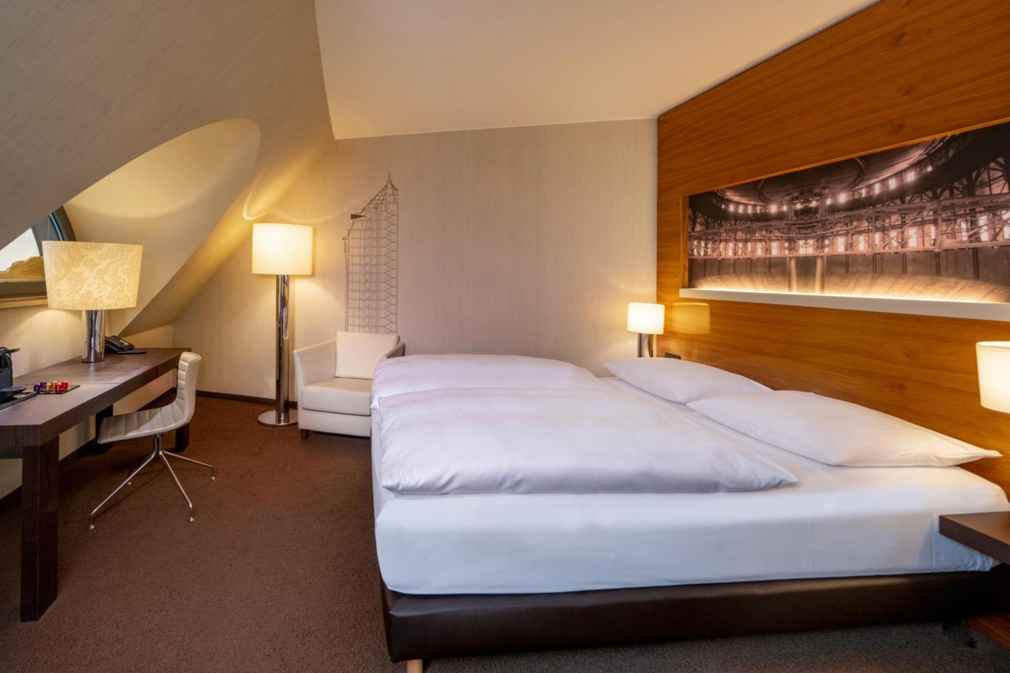 Moevenpick Hotel Hamburg City Экстерьер фото