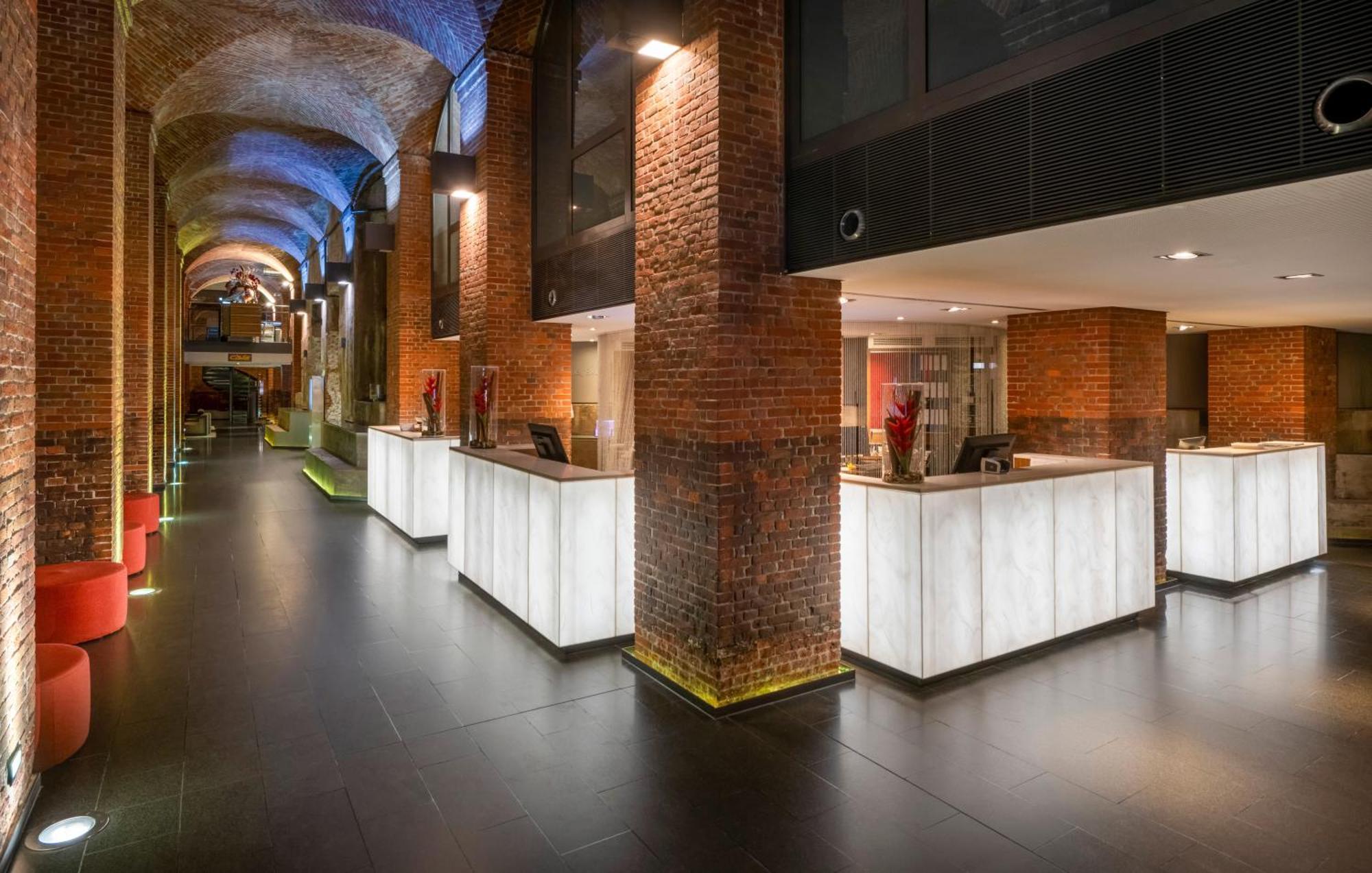 Moevenpick Hotel Hamburg City Экстерьер фото