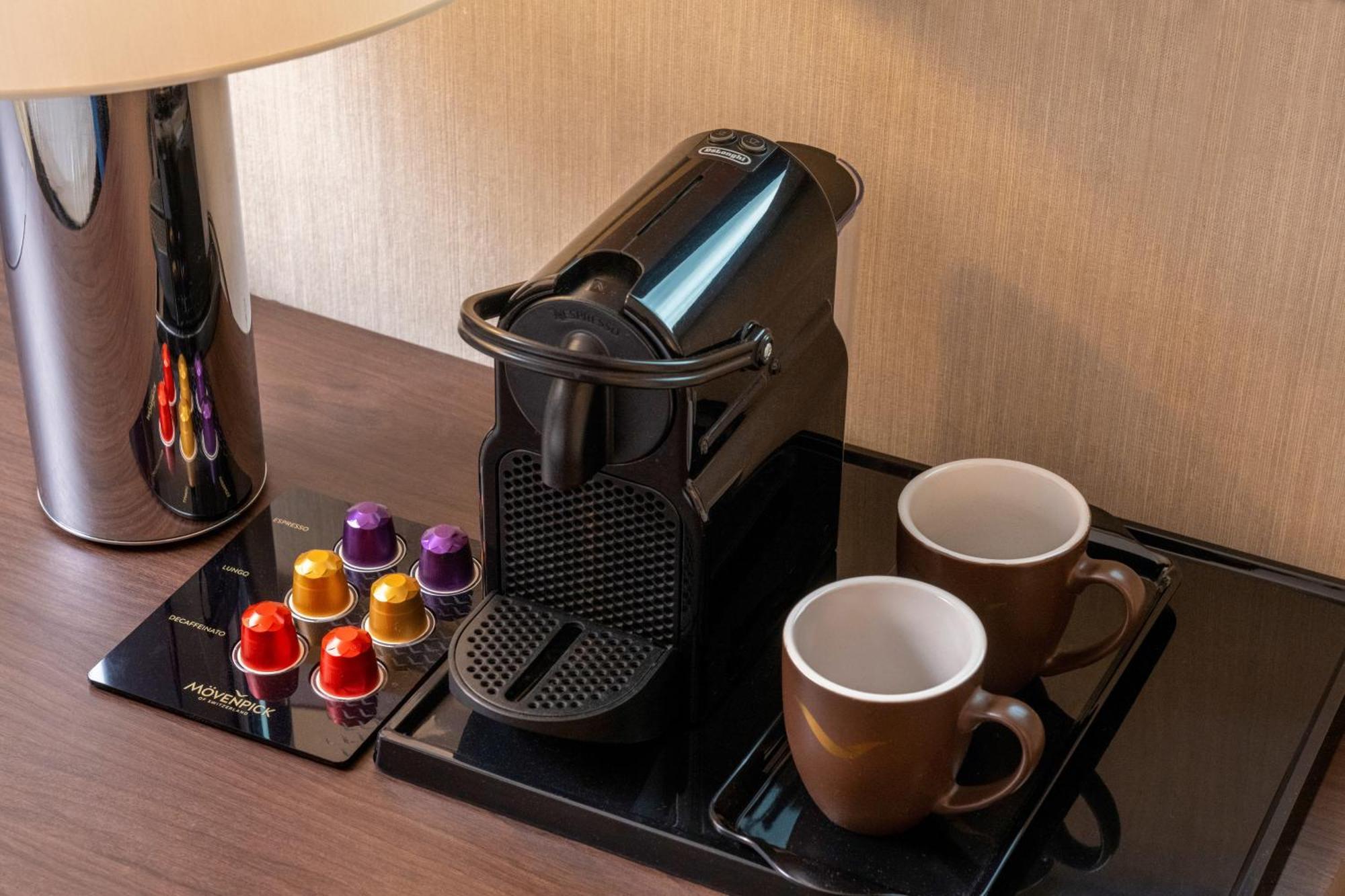 Moevenpick Hotel Hamburg City Экстерьер фото