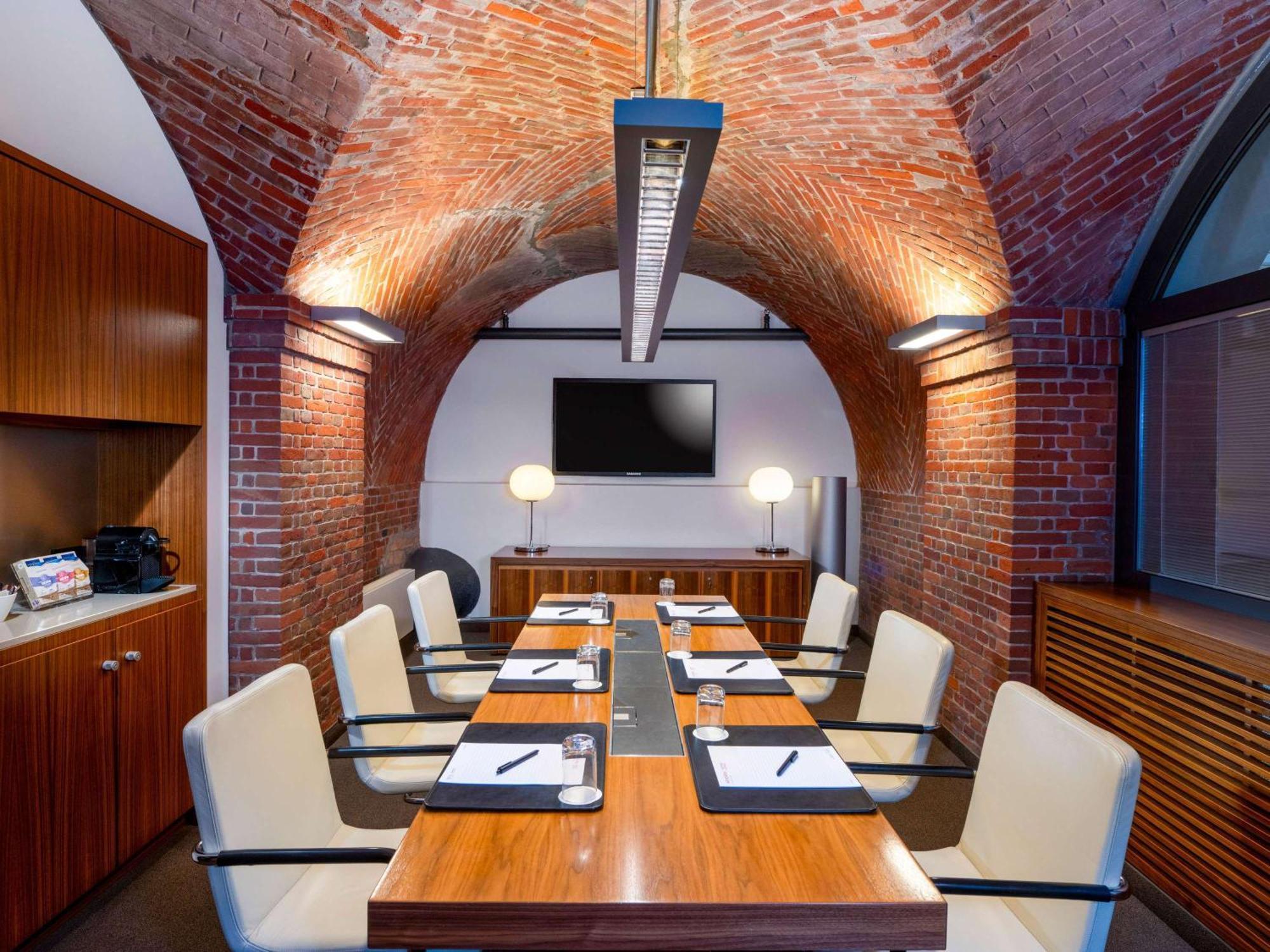 Moevenpick Hotel Hamburg City Экстерьер фото